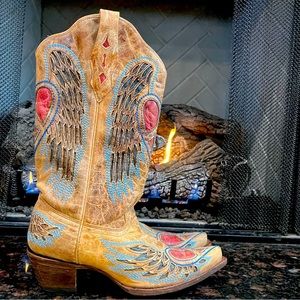 Corral Vintage Heart & Wings Boots